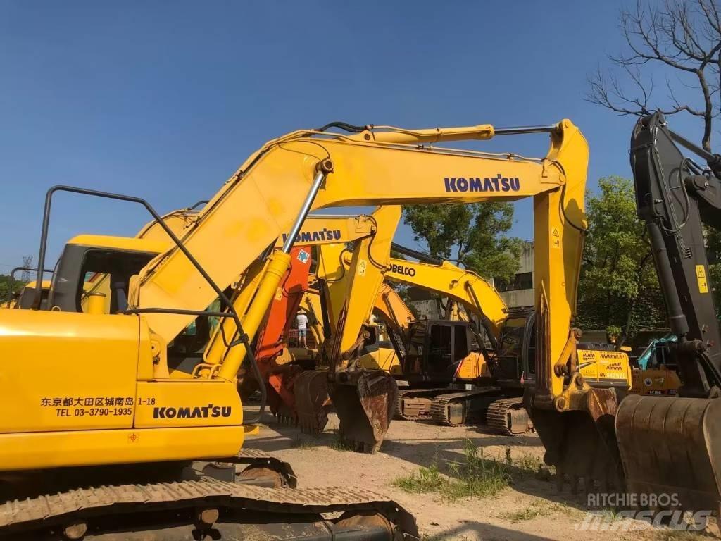Komatsu PC220-7 Kāpurķēžu ekskavatori