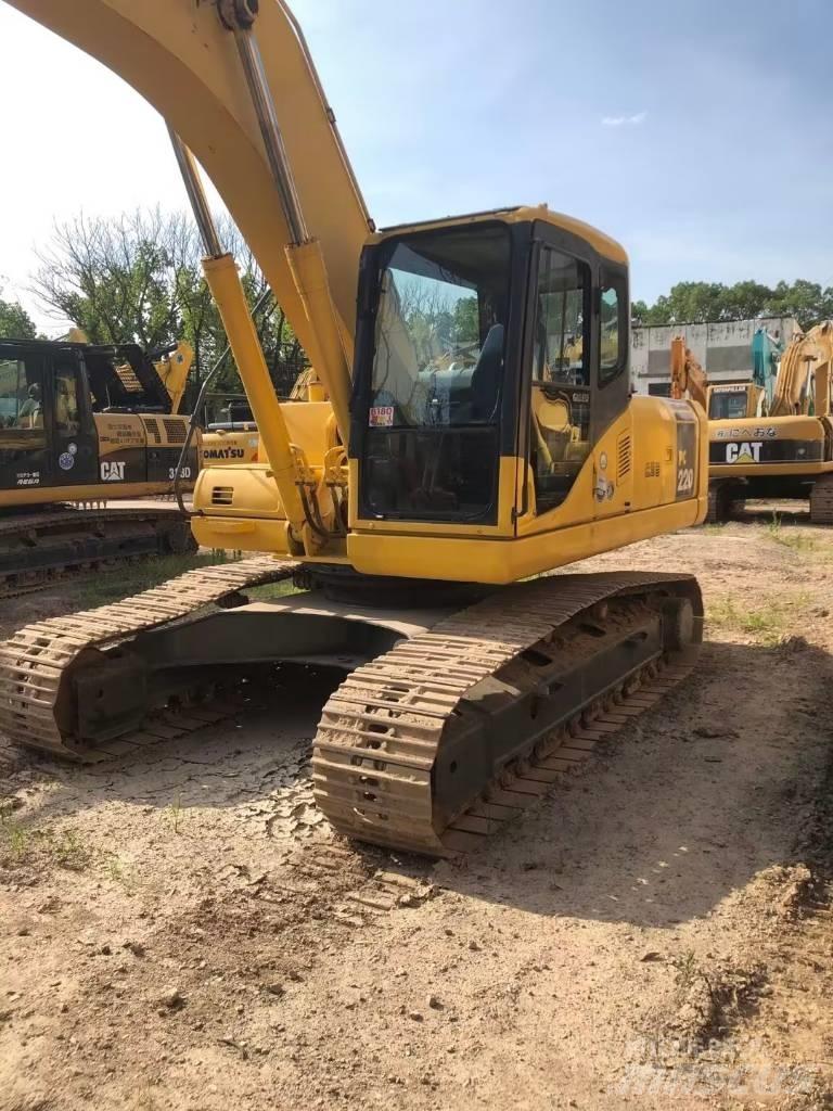 Komatsu PC220-7 Kāpurķēžu ekskavatori