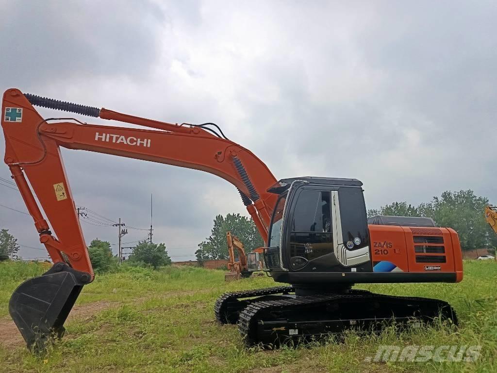 Hitachi ZX 210 Kāpurķēžu ekskavatori