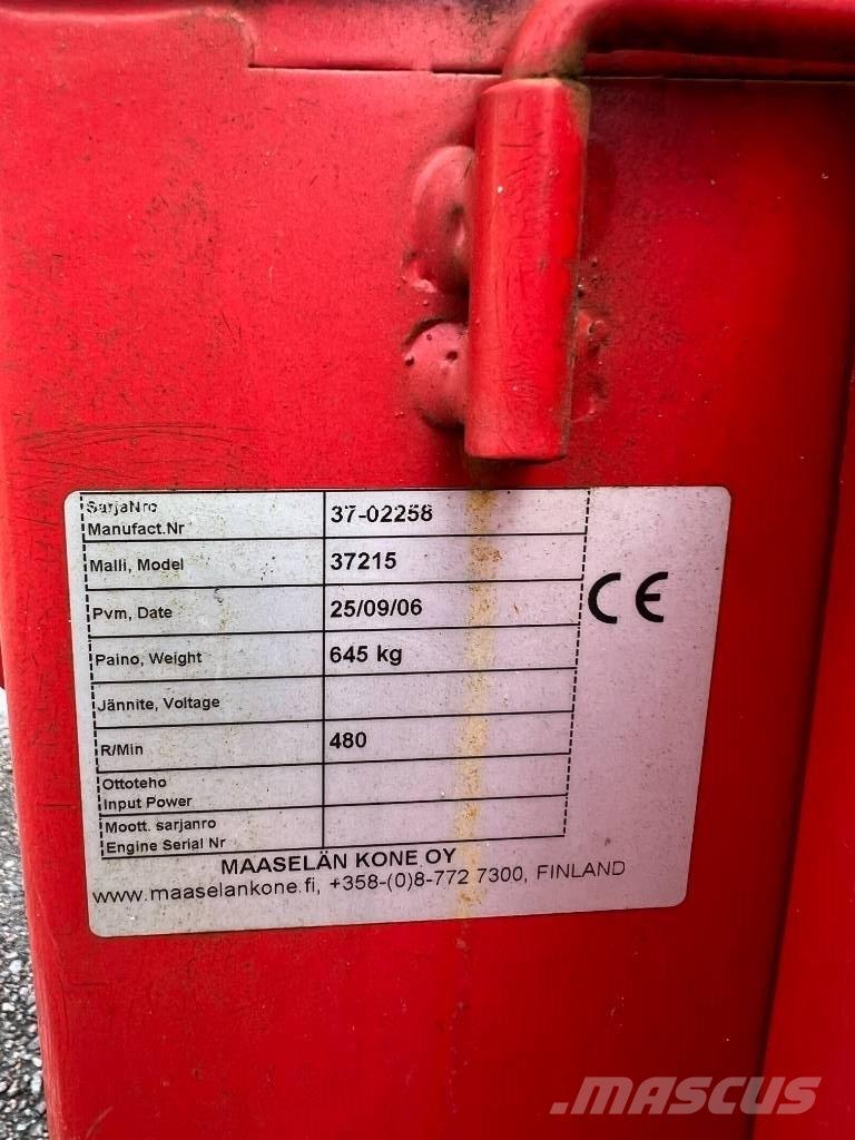 Hakki Pilke 1X37 Koka šķēlēji, frēzes, šķeldotāji