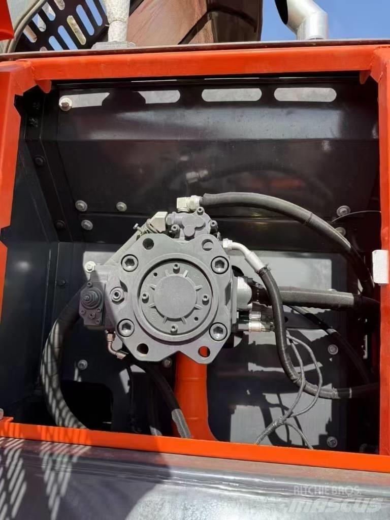 Doosan DX300LC-9C Kāpurķēžu ekskavatori