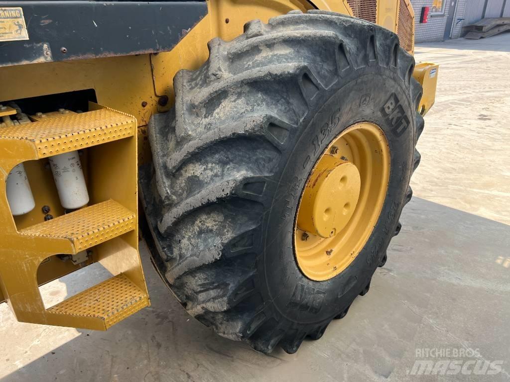 CAT CP76 Vienvalča grunts veltņi