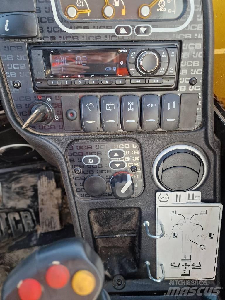 JCB 535-95 Teleskopiskie manipulatori