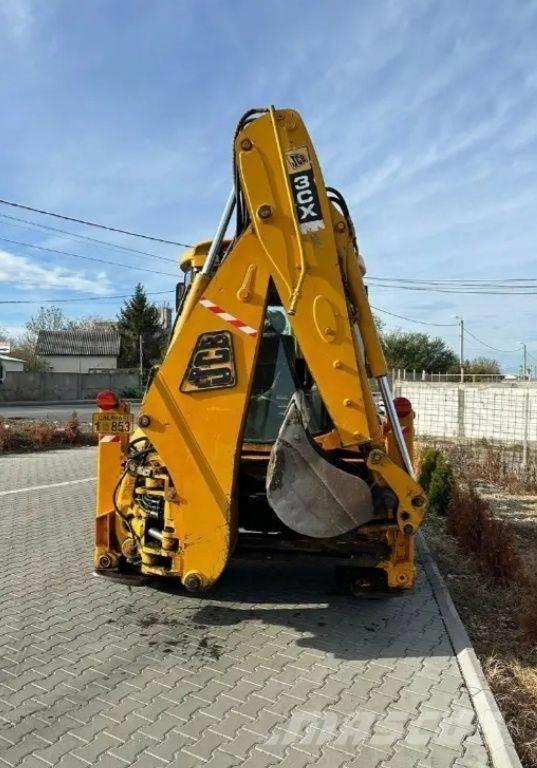 JCB 3 CX Ekskavatori-iekrāvēji