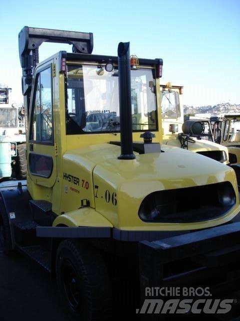 Hyster H 7.0 FT Ostas materiālu celšanas aprīkojums