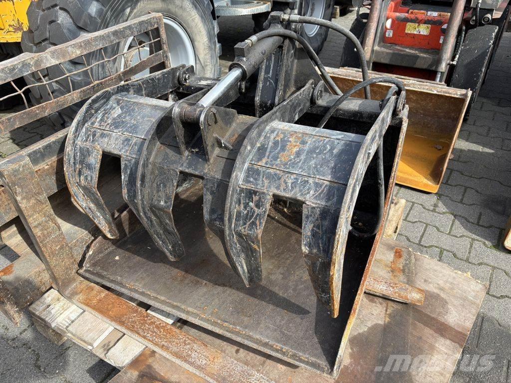 Thomas T83S Lietoti riteņu kompaktiekrāvēji