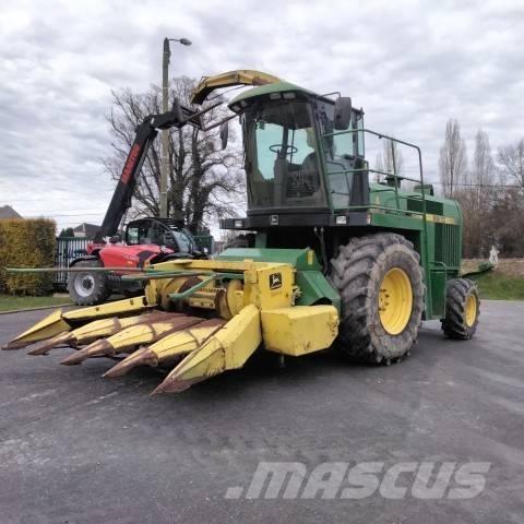 John Deere 6610 Lopbarības novācēji