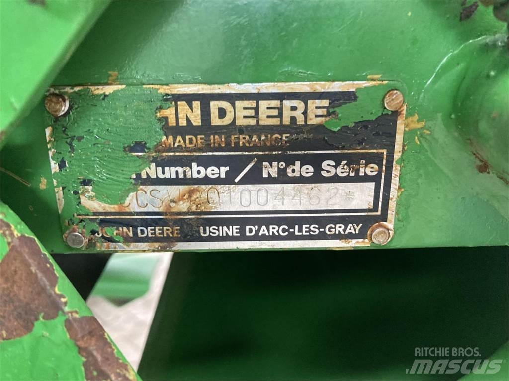 John Deere 550 Rituļu preses