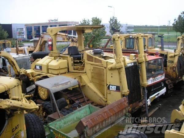 CAT D8L Kāpurķēžu buldozeri