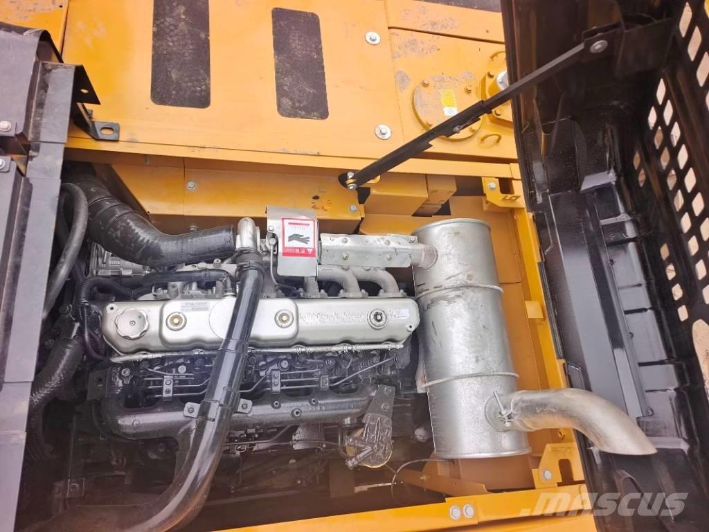 Sany SY 215 C Kāpurķēžu ekskavatori