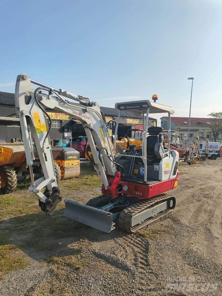 Takeuchi TB 225 Mini ekskavatori < 7 t