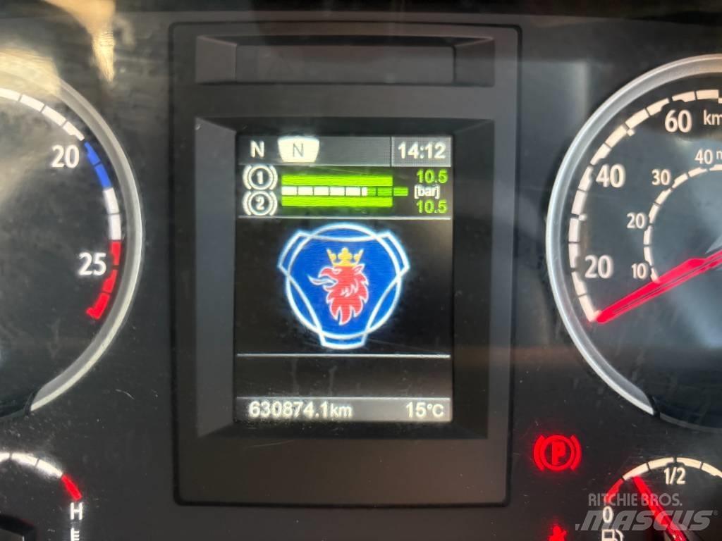 Scania R 440 Smagās mašīnas ar celtni