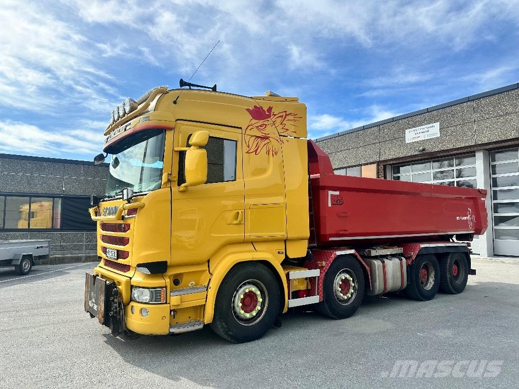 Scania 730 R Treileri ar āķi