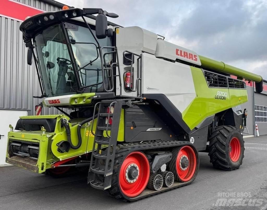 CLAAS 8700TT Ražas novākšanas kombaini