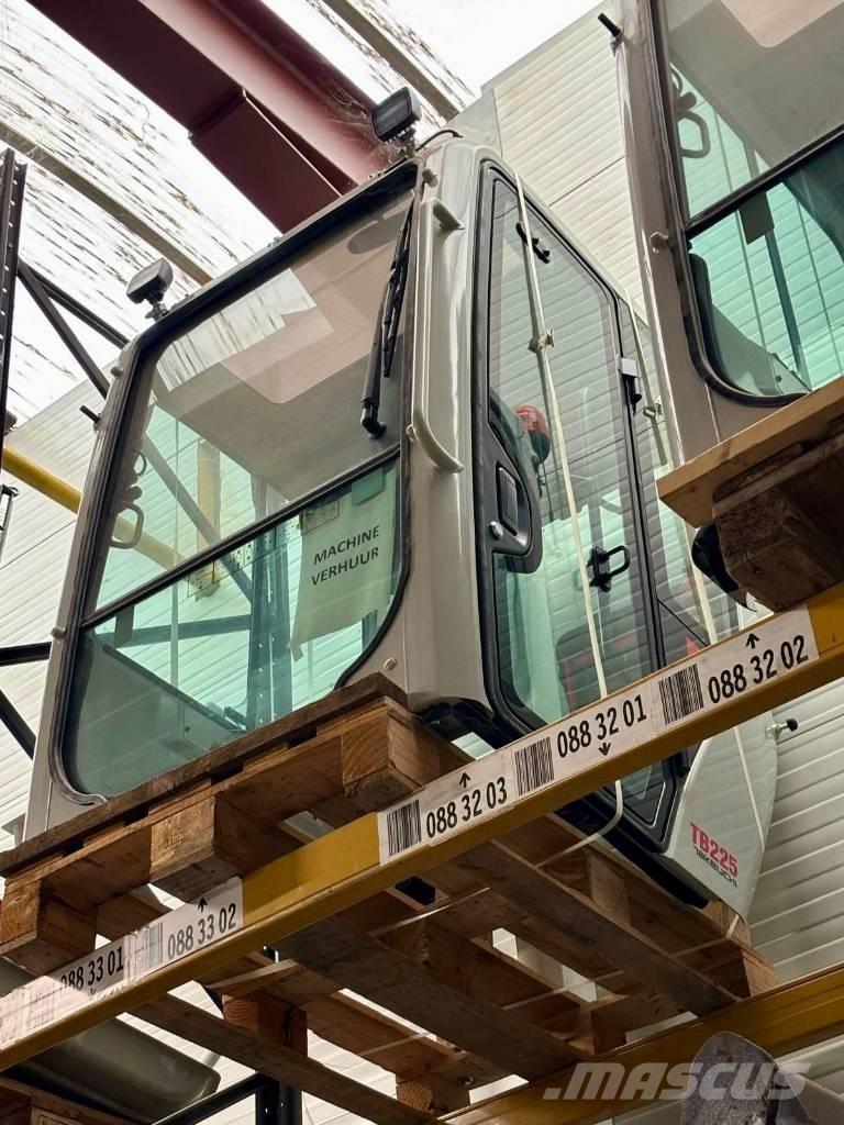 Takeuchi TB 225 Mini ekskavatori < 7 t