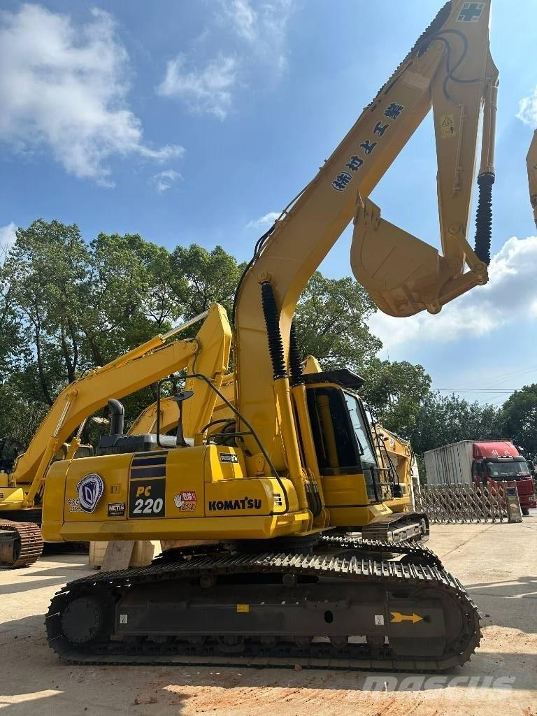 Komatsu PC 220-8 Kāpurķēžu ekskavatori
