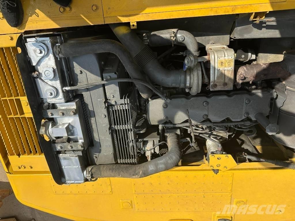 Komatsu PC 220-8 Kāpurķēžu ekskavatori
