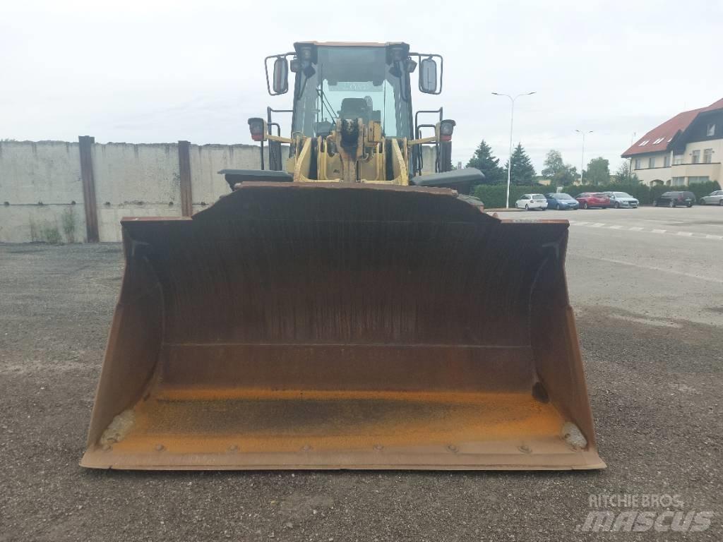 CAT 950G Iekrāvēji uz riteņiem
