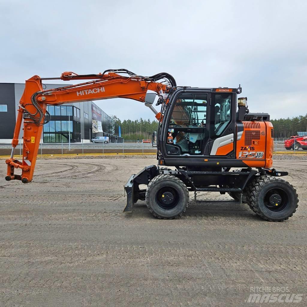 Hitachi ZX 135W Ekskavatori uz riteņiem