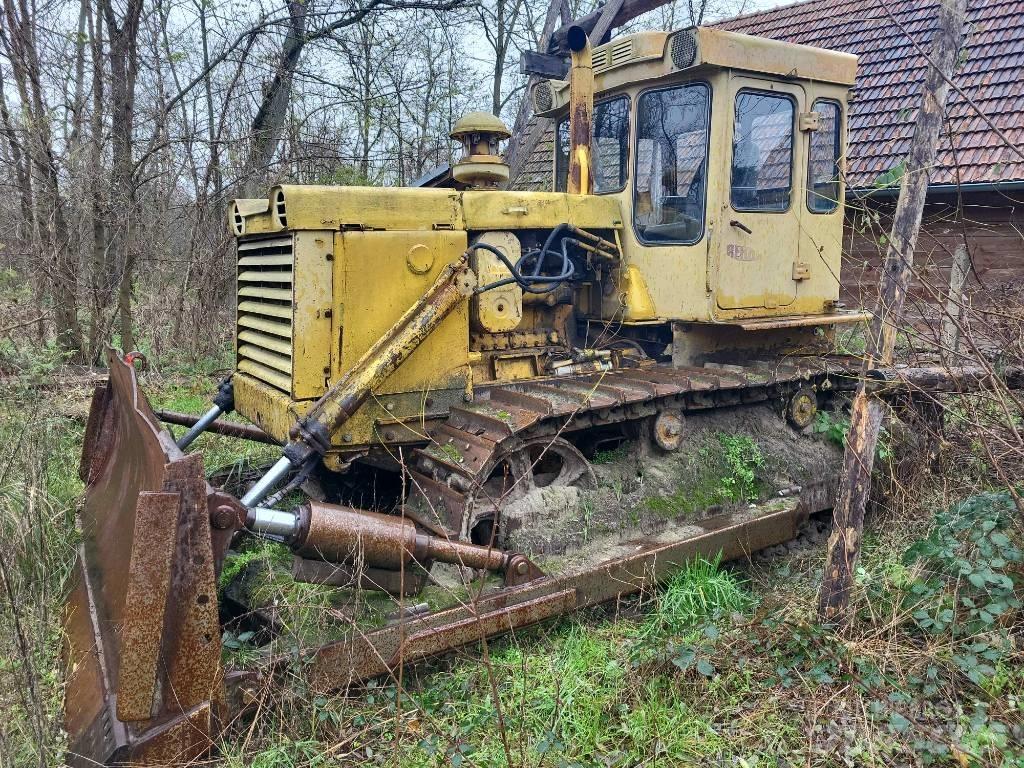 Chtz T 130 Kāpurķēžu buldozeri