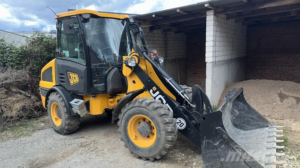 JCB 406 T 4 Iekrāvēji uz riteņiem
