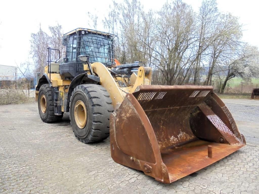 CAT 950 M Iekrāvēji uz riteņiem