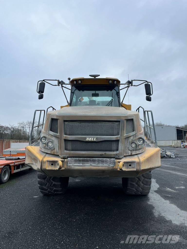 Bell B40 6x6 Artikulētie pašizgāzēji