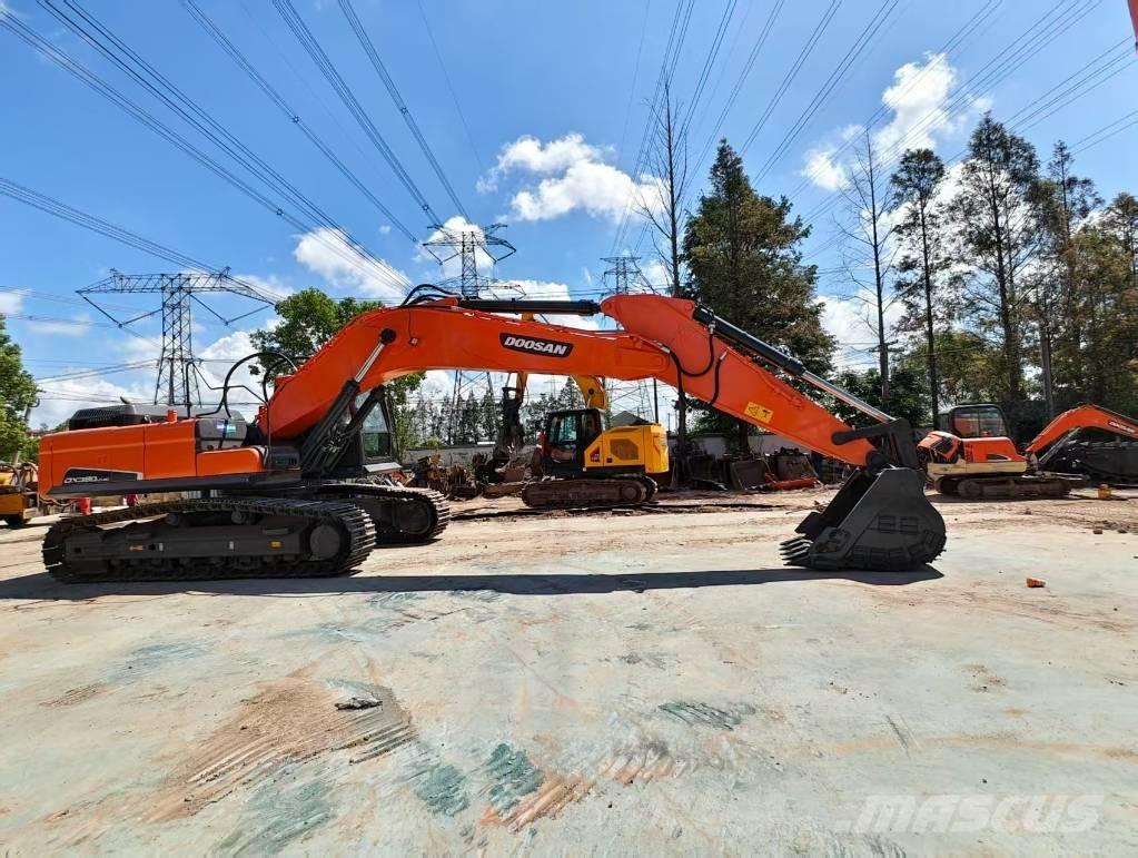Doosan DX 380 LC Kāpurķēžu ekskavatori