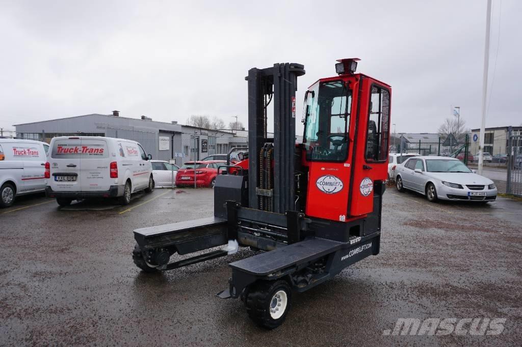 Combilift C4000 Četru virzienu krāvēji