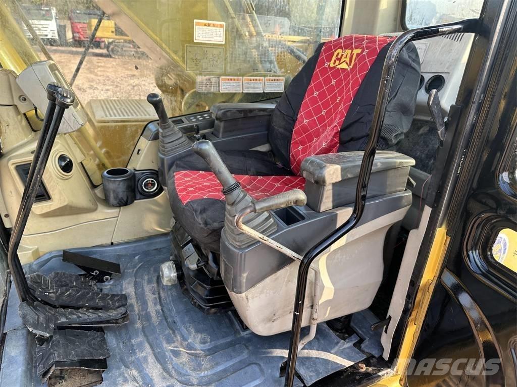 CAT 325 C Kāpurķēžu ekskavatori