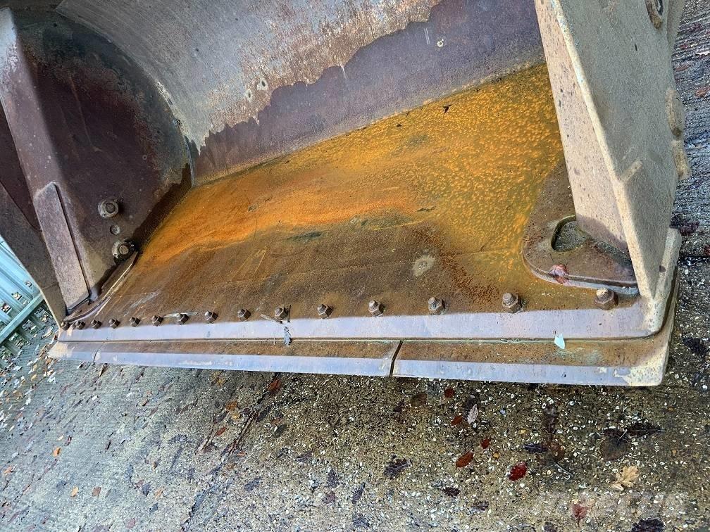 JCB 457 HT Iekrāvēji uz riteņiem