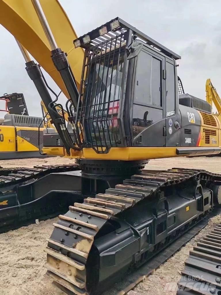 CAT 324 D Kāpurķēžu ekskavatori
