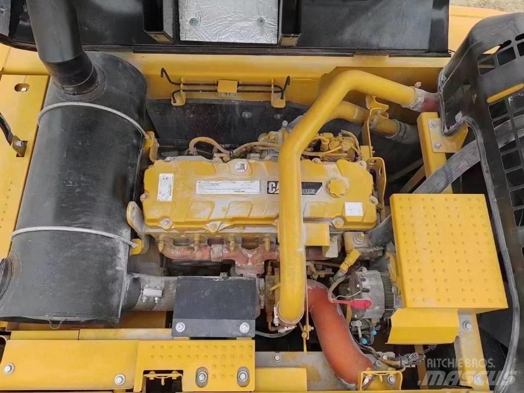 CAT 324 D Kāpurķēžu ekskavatori