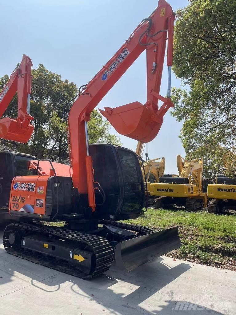 Hitachi ZX 70 Kāpurķēžu ekskavatori