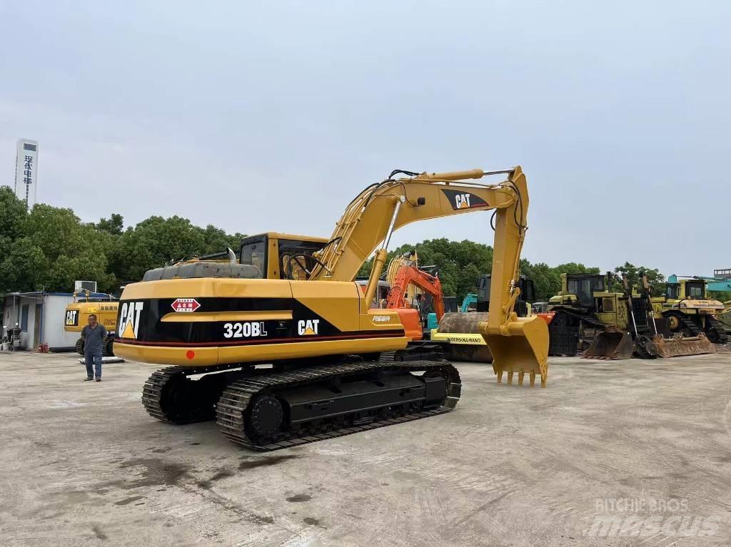CAT 320 B L Kāpurķēžu ekskavatori