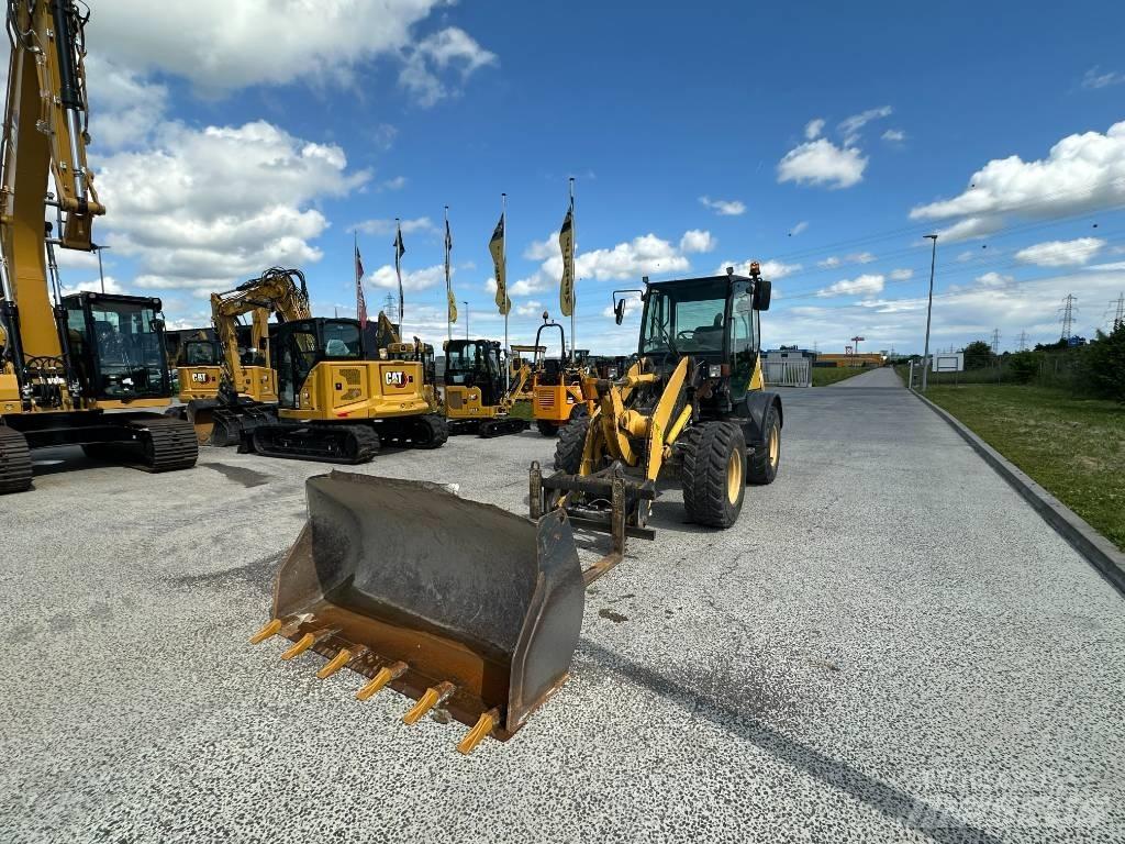 Komatsu WA 80 Iekrāvēji uz riteņiem