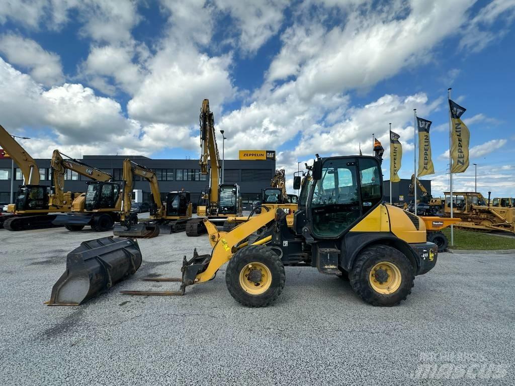 Komatsu WA 80 Iekrāvēji uz riteņiem