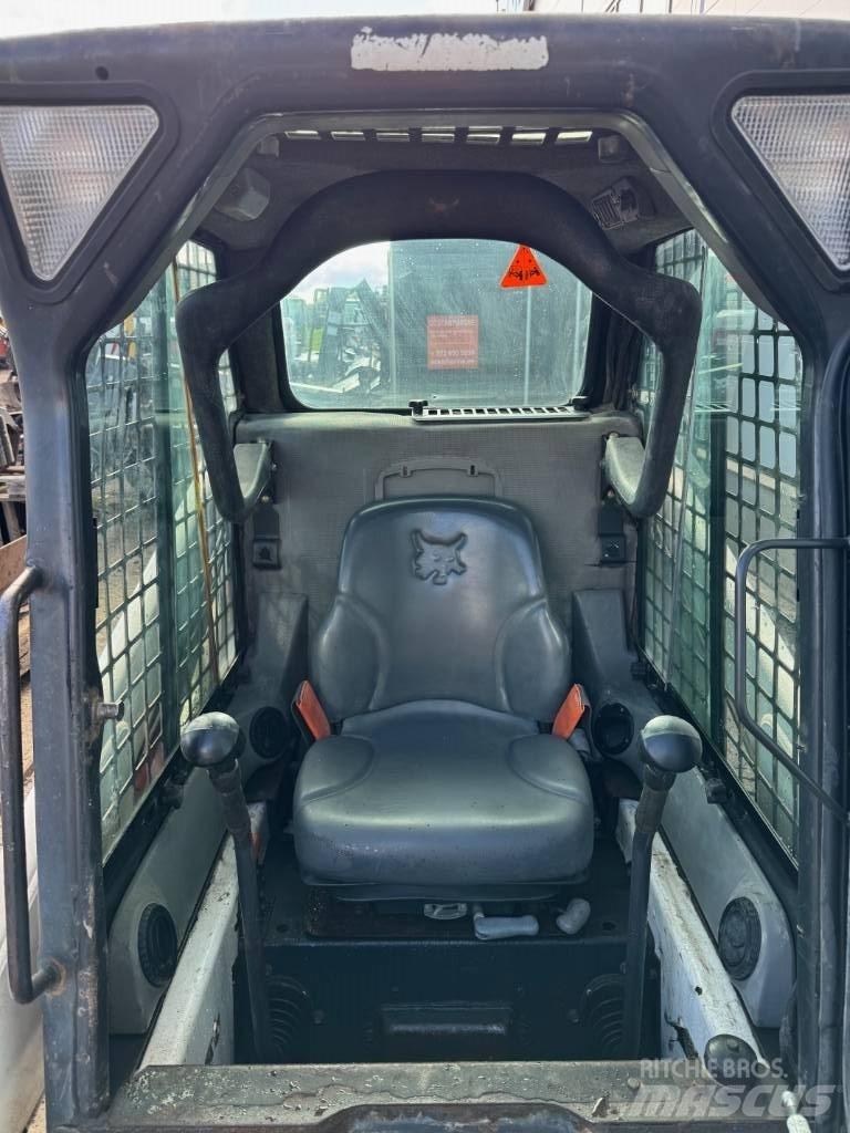 Bobcat 753 Iekrāvēji uz riteņiem
