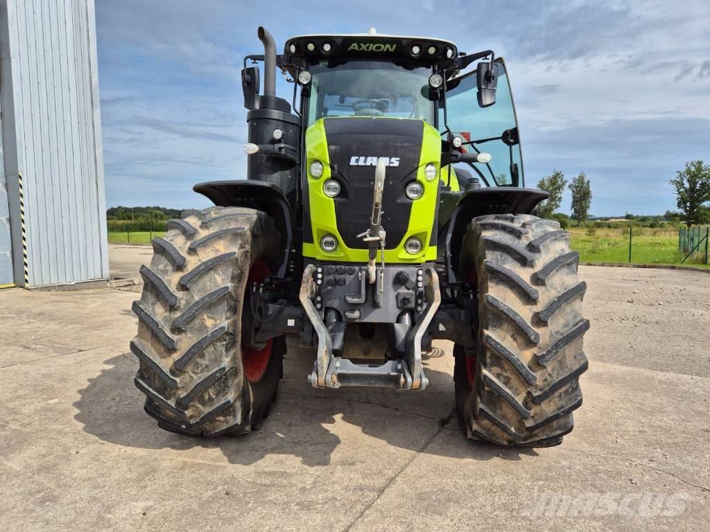 CLAAS Axion 930 Traktori