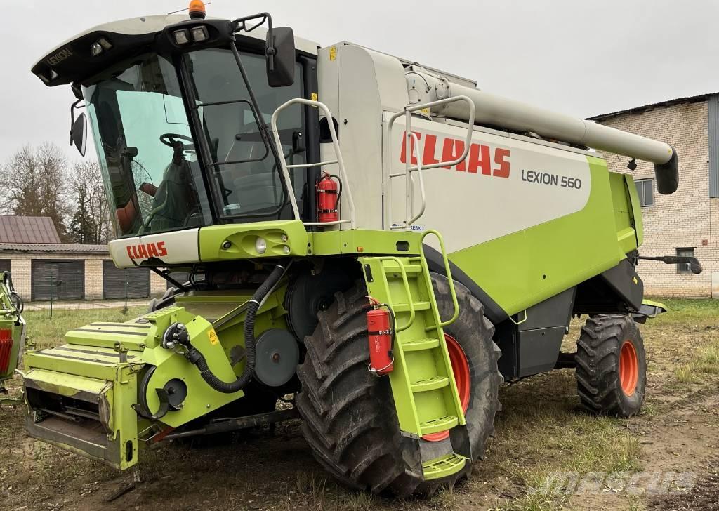 CLAAS Lexion 460 Ražas novākšanas kombaini