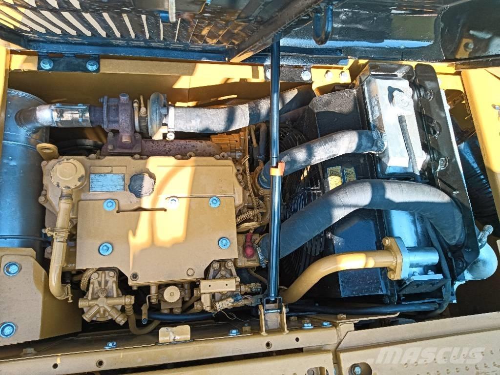 CAT 313 D Kāpurķēžu ekskavatori