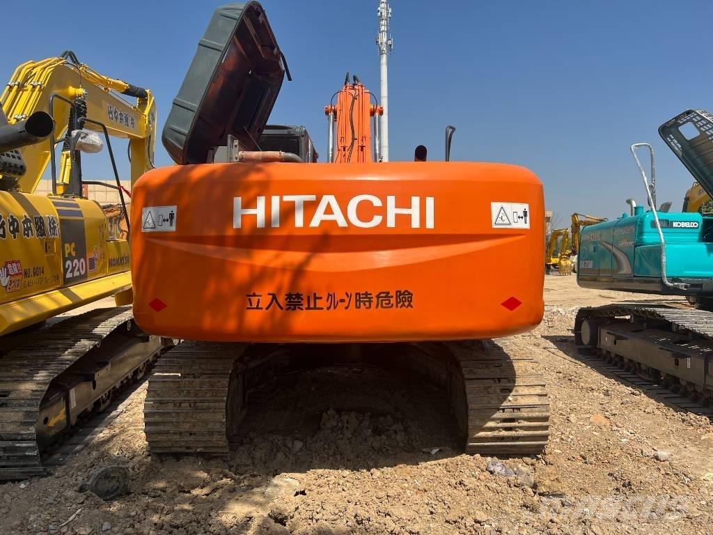 Hitachi ZX 240-3 Kāpurķēžu ekskavatori