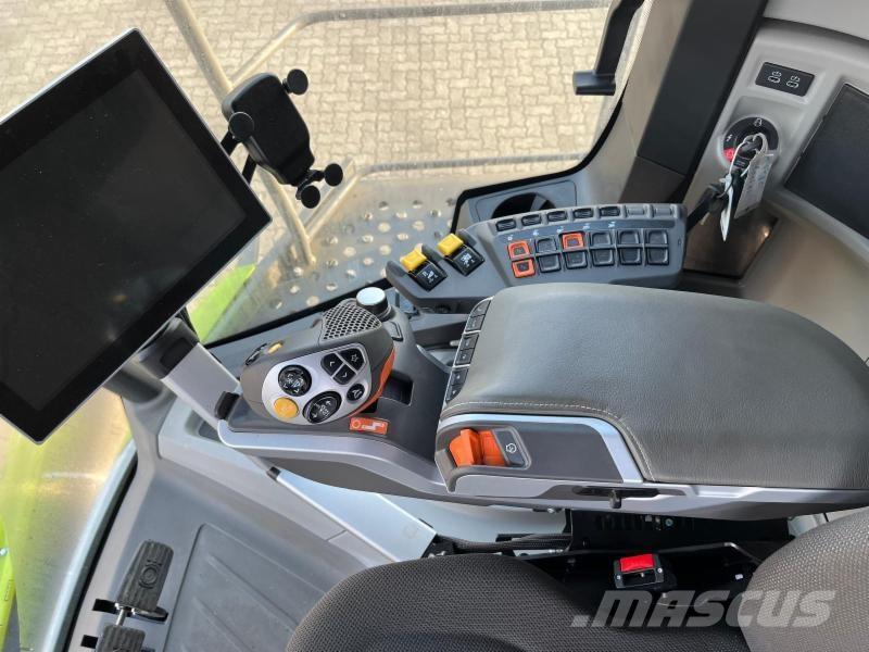 CLAAS LEXION 6800 Ražas novākšanas kombaini