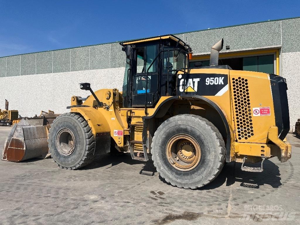 CAT 950K Iekrāvēji uz riteņiem