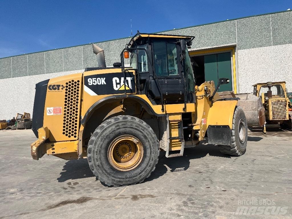 CAT 950K Iekrāvēji uz riteņiem