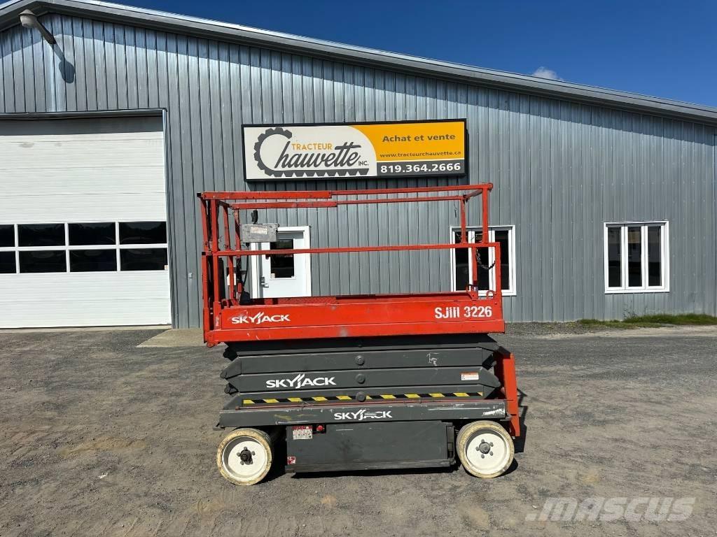 SkyJack SJ 3226 Šķerveida pacēlāji