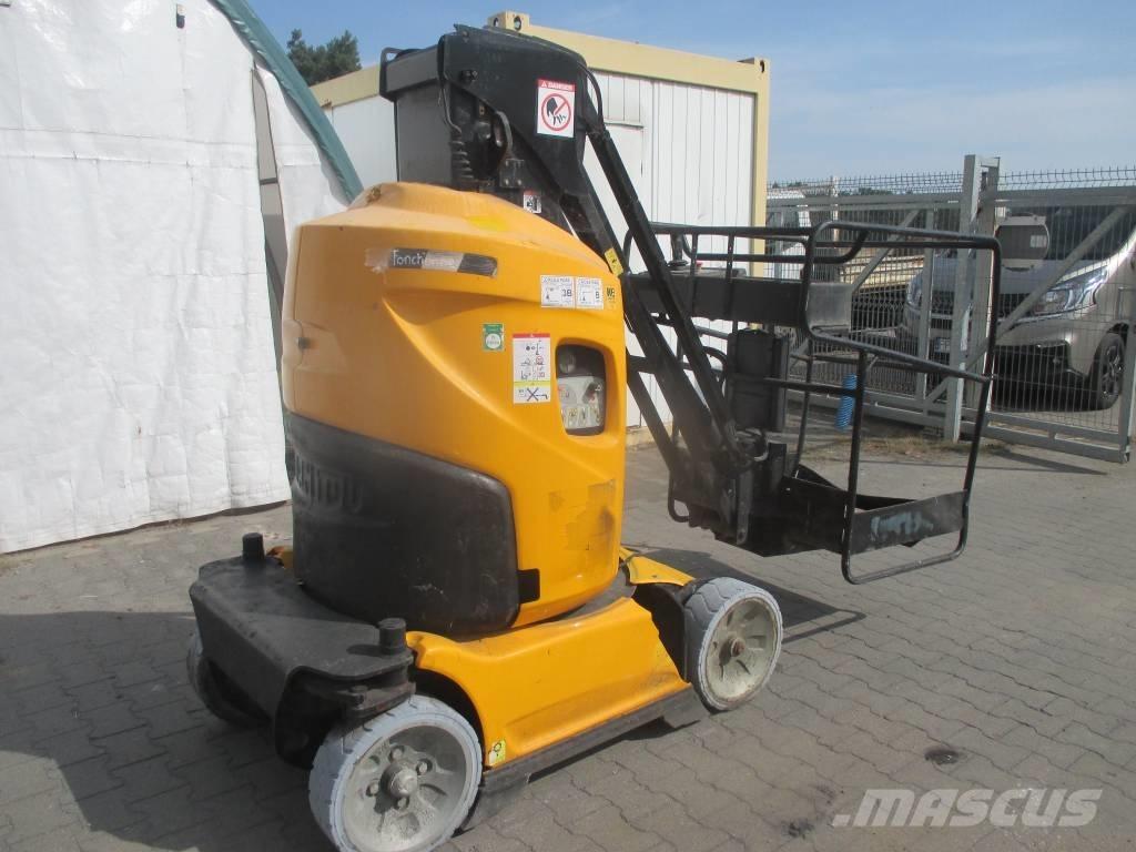 Manitou 100 VJR Vertikālie pacēlāji