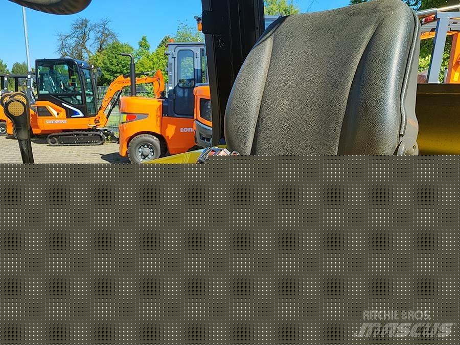 Hyundai 45DS-7E Tehnika ar dīzeļa dzinēju
