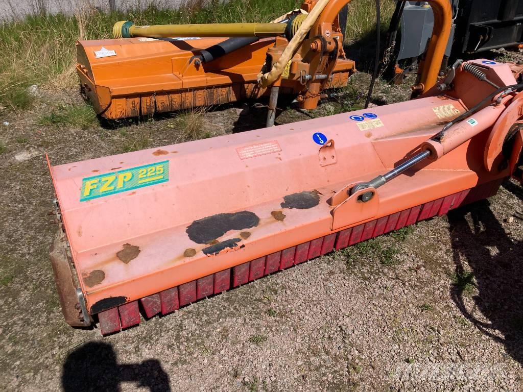 Agrimaster FZP225 Pļaujmašīnas/pašgājēji