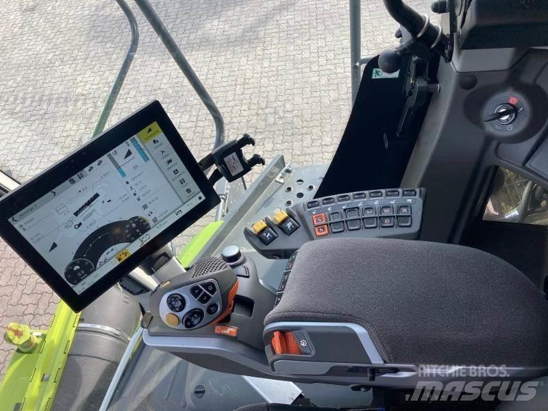 CLAAS LEXION 7500 Ražas novākšanas kombaini